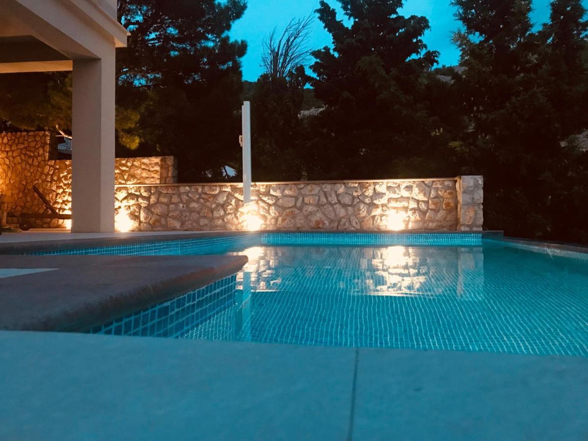 Villa Relax , With Seaview And Two Pools Near Beach Стариград Экстерьер фото
